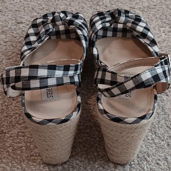 Steve Madden black and white sandal heels - Picture 2 of 5